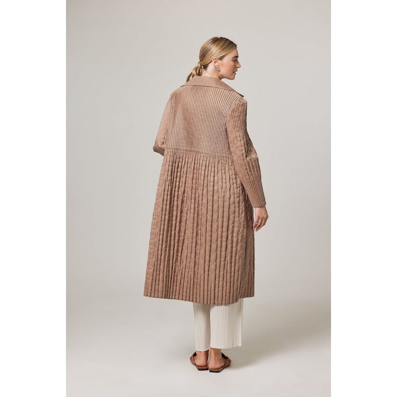 Thumbnail of Celeste Petals Plissé Quilted Jacket - Tan image