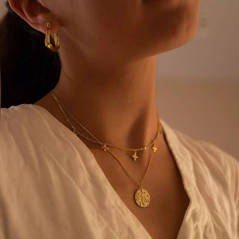 Thumbnail of Chunky Gold Oval Hoop Earrings image