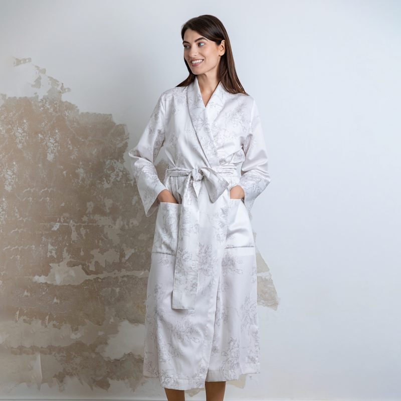 Thumbnail of Classic Sateen Bathrobe Eden Beige image