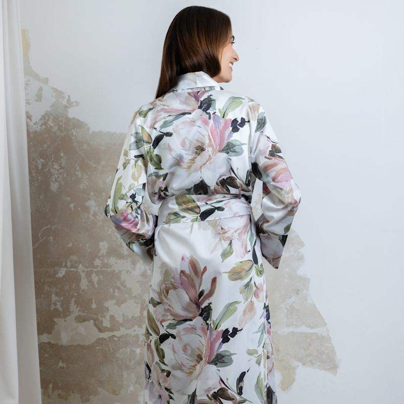 Thumbnail of Classic Sateen Bathrobe Harmony image