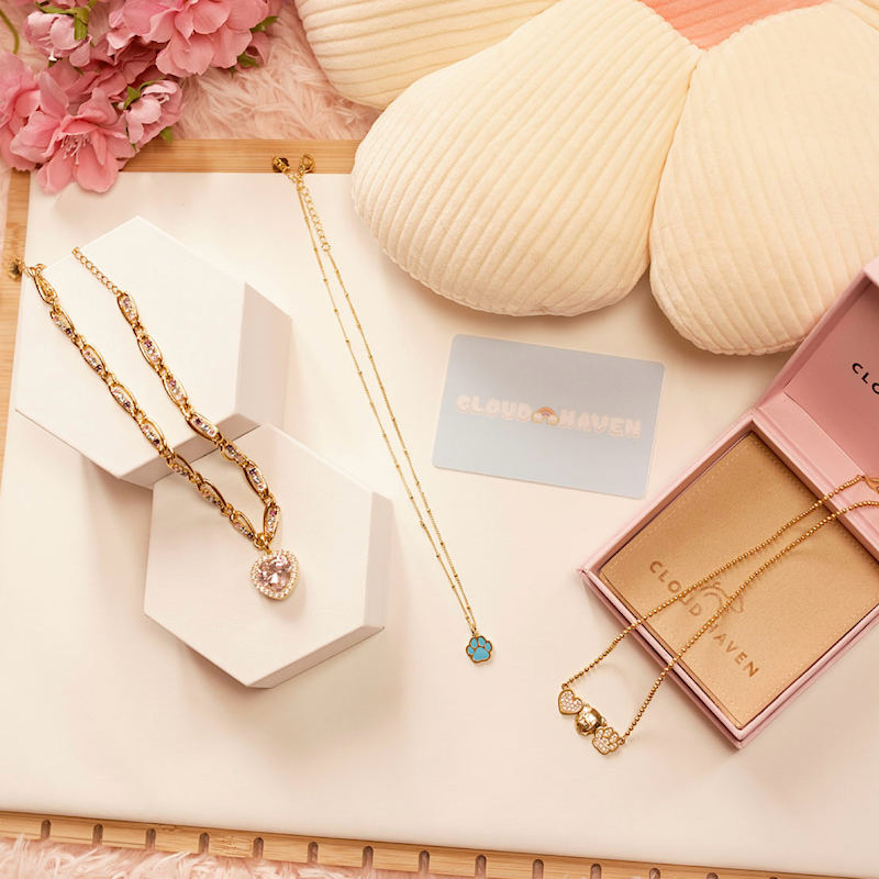 Thumbnail of Cloud Haven All Heart Pastel Choker image