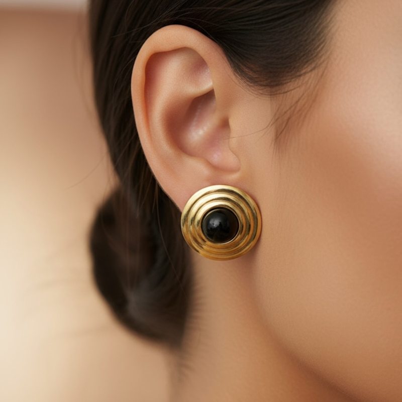 Thumbnail of Como Large Round Stud Earrings Onyx Gold image