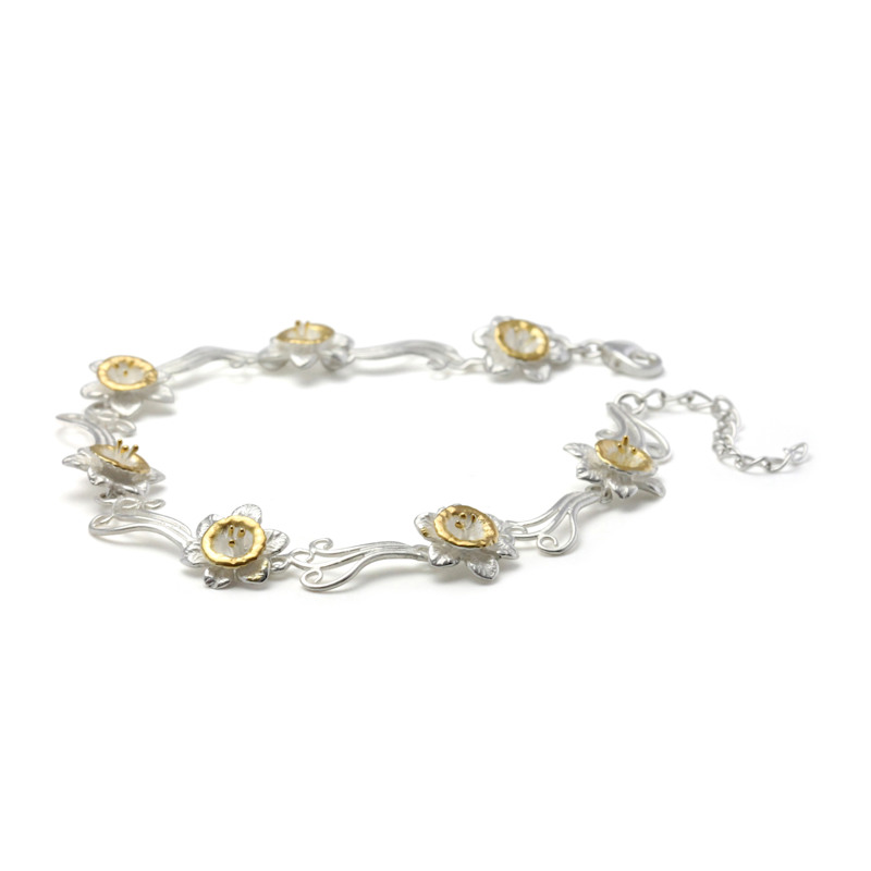Thumbnail of Daffodil Bloom Bracelet image