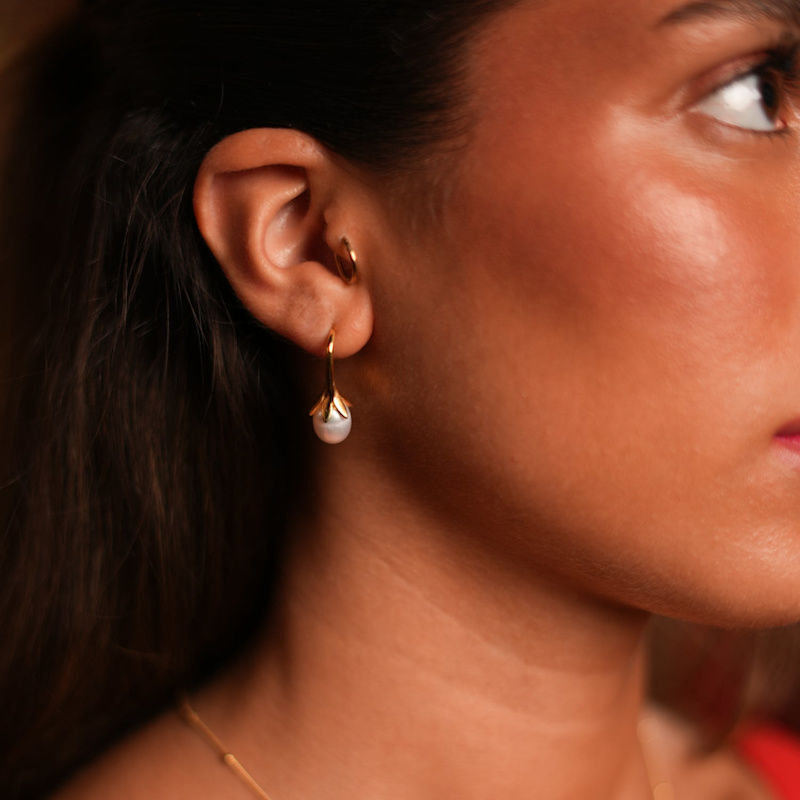 Thumbnail of Dainty Gold Vermeil & Pearl Design Statement Earrings - White image