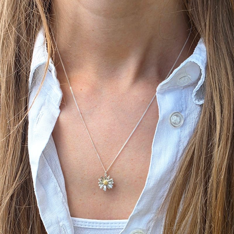 Thumbnail of Daisy Necklace – Silver & Gold image