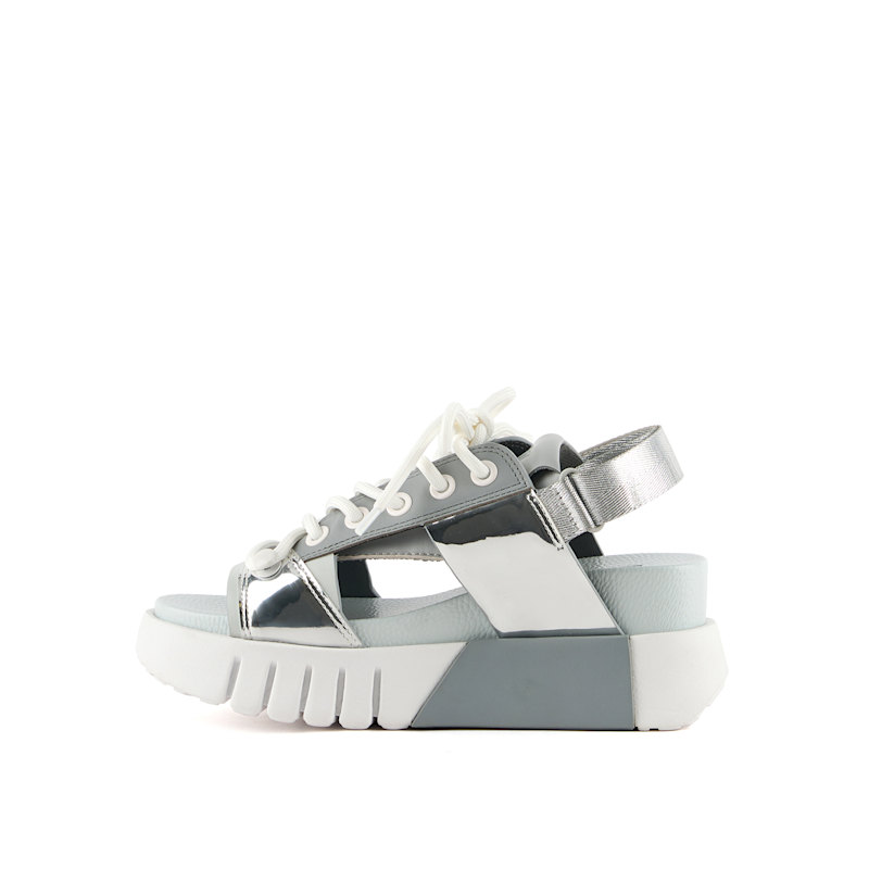 Thumbnail of Delta Sporty - Irony image
