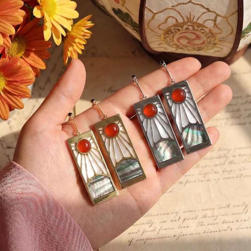 Thumbnail of Demon Slayer Hanafuda Earrings Black Gold Vermeil image