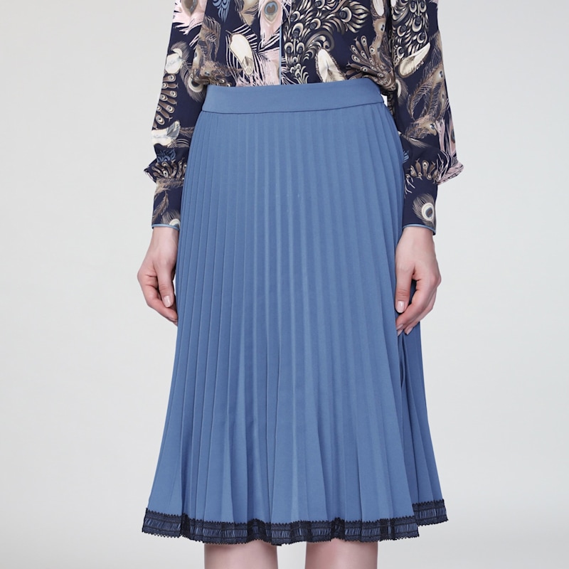Thumbnail of Lace Trimming Pleated Skirt image