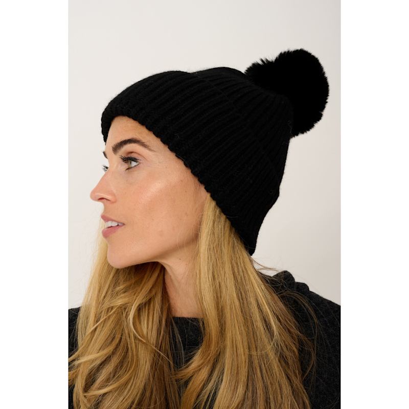 Thumbnail of Chunky Six Ply Cashmere Hat In Black image