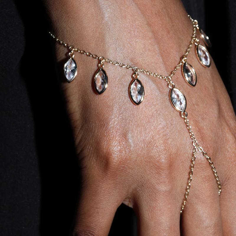 Thumbnail of Elara Hand Chain image