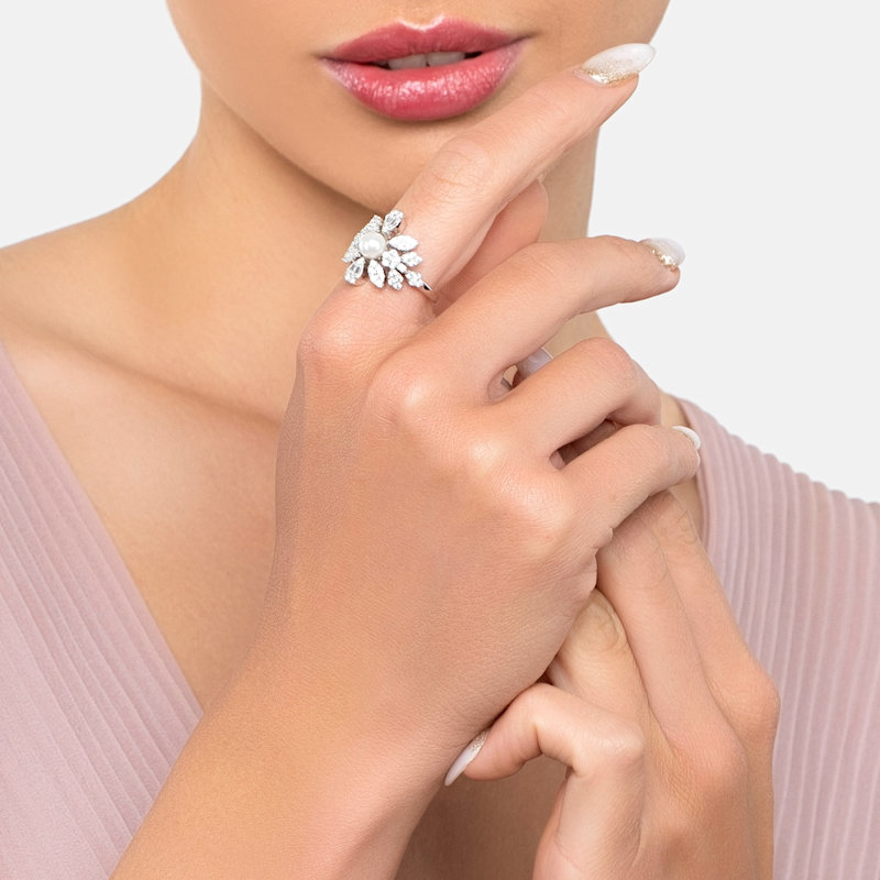 Thumbnail of Empress Pearl Petal Cocktail Ring Silver image