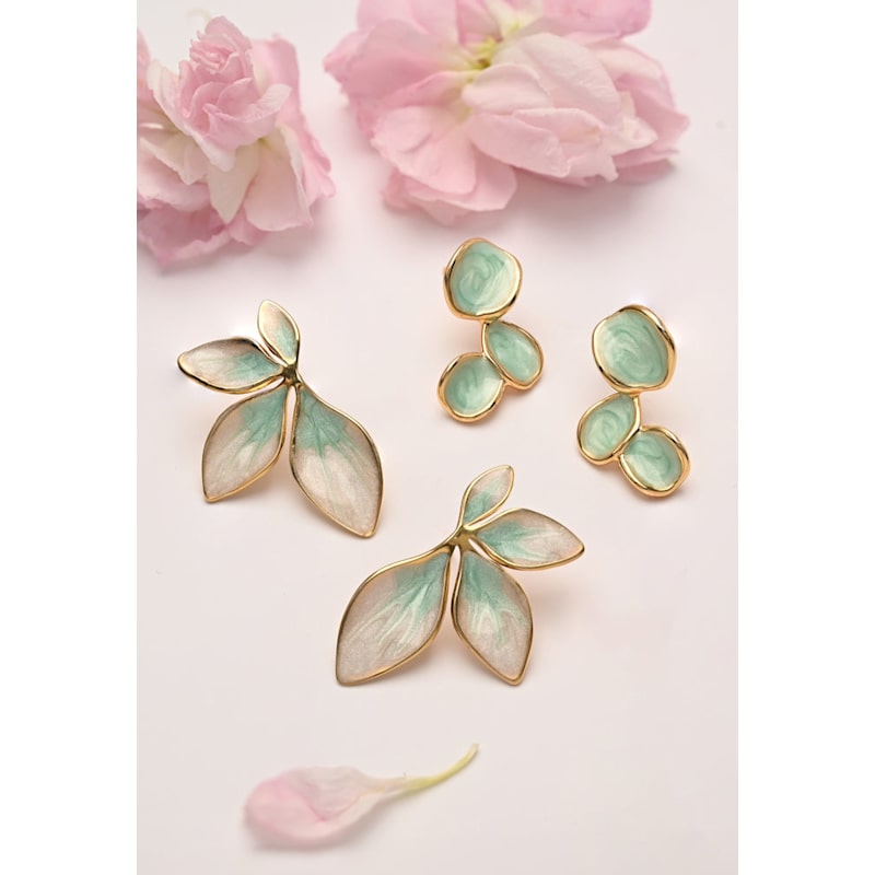 Thumbnail of Flourish Mint Leaf Earrings image