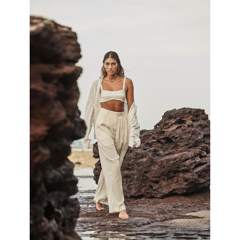 High Rise Flowy Tailored Beach Pants - White | MNK Atelier
