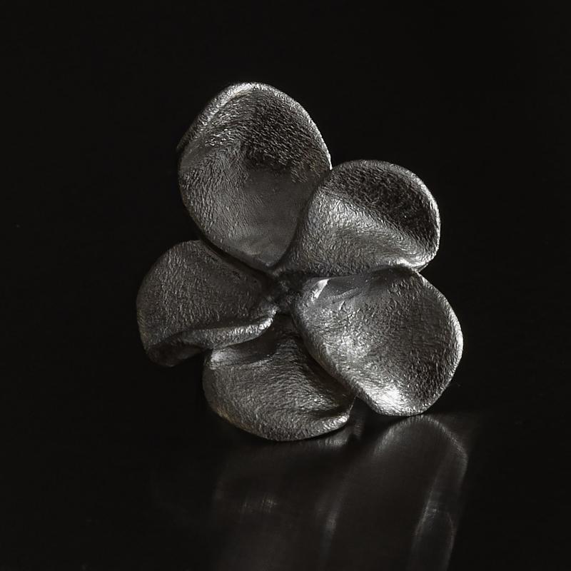 Thumbnail of Flower Ear Cuff image