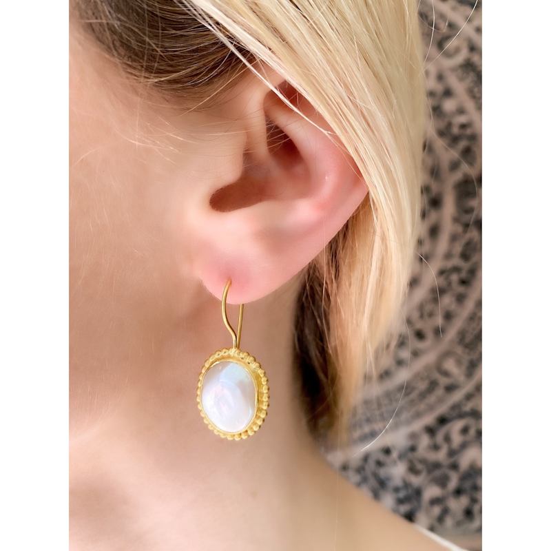 Thumbnail of Freshwater Pearls With Serated Gold Edging image