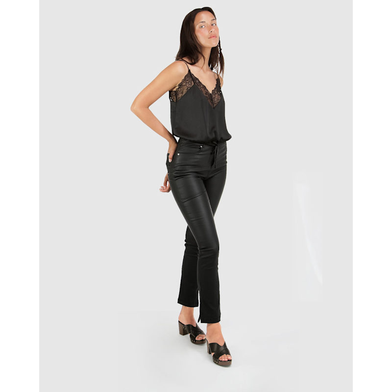 Carla カーラ　Fluffy cami (Black) 新品 Friday Nights Lace Cami - Black | Belle & Bloom | Wolf & Badger