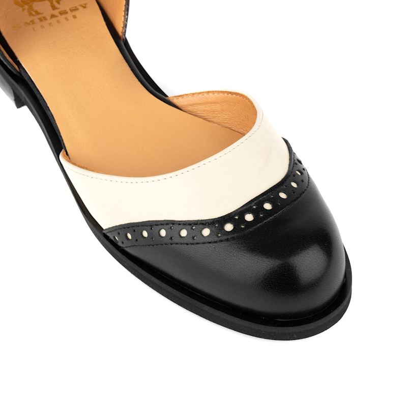 Thumbnail of Gigot - Black & Cream - Womens Mary Jane Oxford image