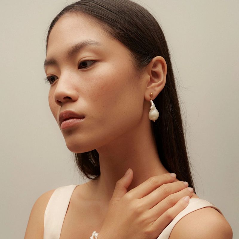 Thumbnail of Giséle Baroque Pearl Earrings Gold image