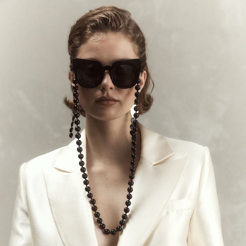 Thumbnail of Black Glasses Chain image