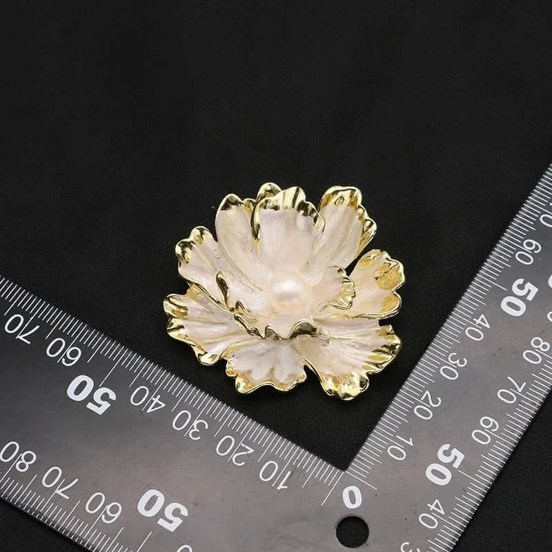 Thumbnail of Gold Peony Pearl Brooch image
