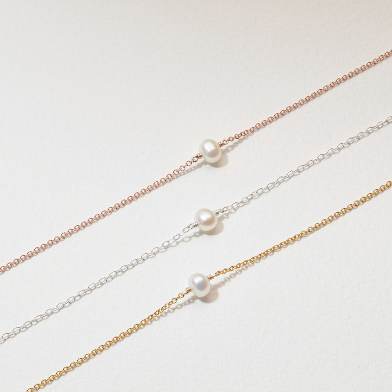 Thumbnail of Gold Single Pearl Choker image