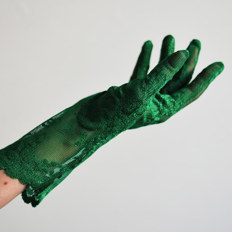 Thumbnail of Green Brody Short Gloves image