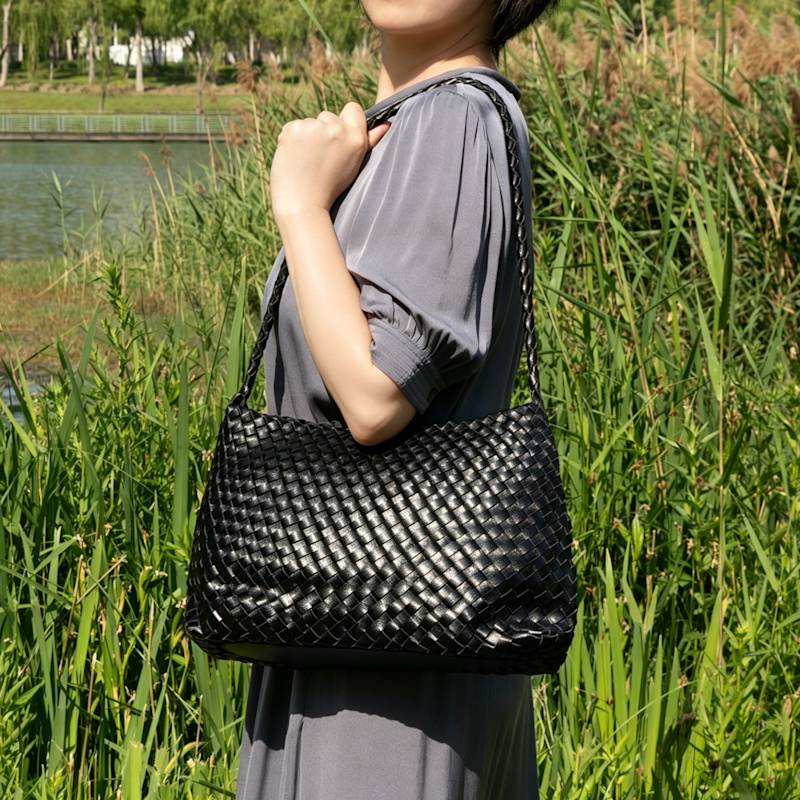 Thumbnail of Hand Weaving Vegan Leather Shoulder Bag 'Suzy' - Black image