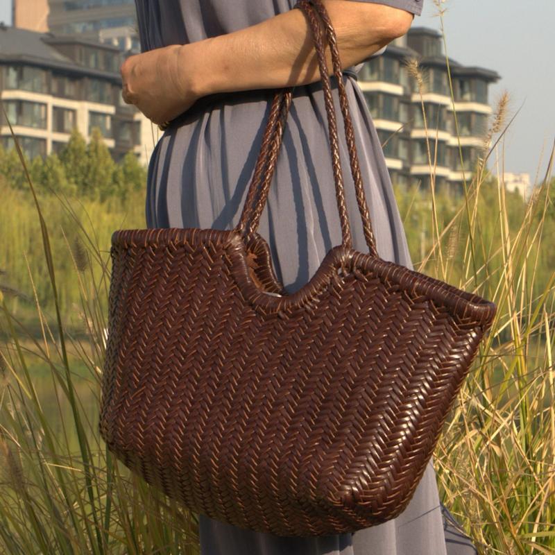 Thumbnail of Hand Woven Leather Handbag 'Vittoria' - Dark Brown image