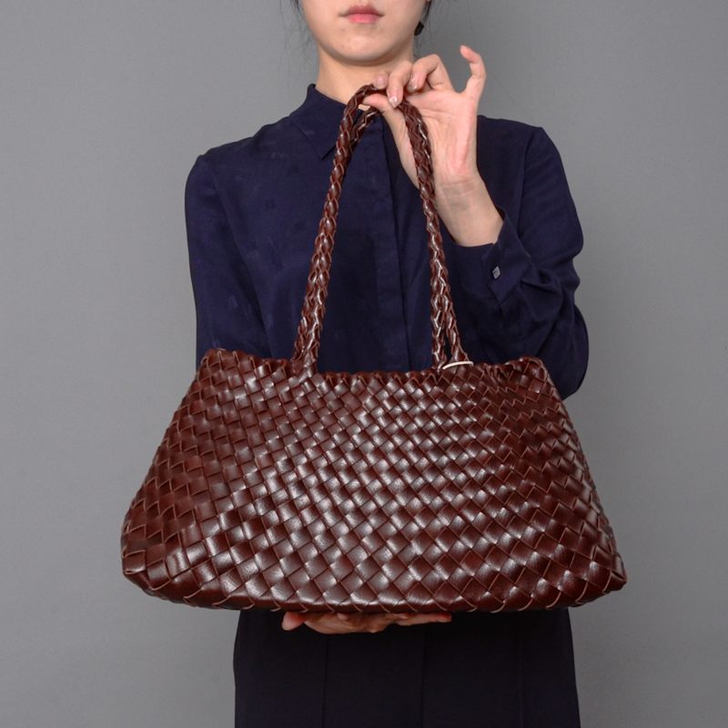 Thumbnail of Hand Woven Shoulder Bag 'Donna' - Brown image