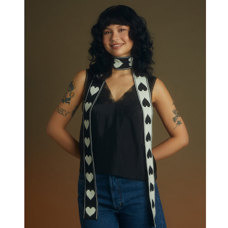 Thumbnail of Heart Wool & Cashmere Thin Scarf Black & White image