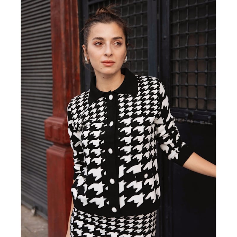 Thumbnail of Houndstooth Patterned Knitwear Short Jacket - Black/Ecru image