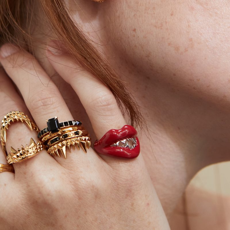 Thumbnail of Kiss Of Desire Ring Passion image