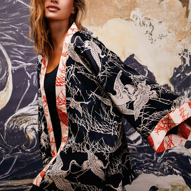 Japanese Crane Print Black & Ivory Short Kimono | Artemis Muse