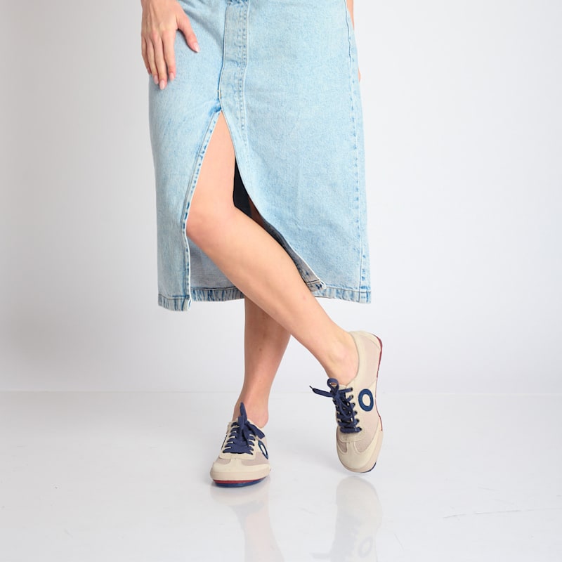 Thumbnail of Joaneta Barefoot Net-Milk image