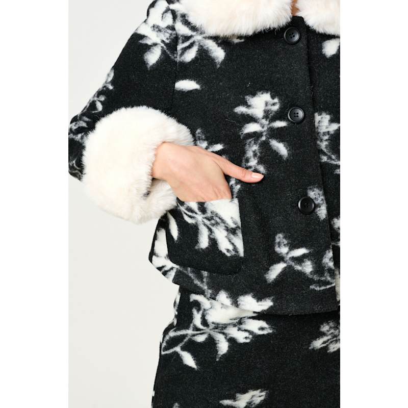 Thumbnail of Kent Power Bloom Fur Collar And Cuff Jacket - Black & White image