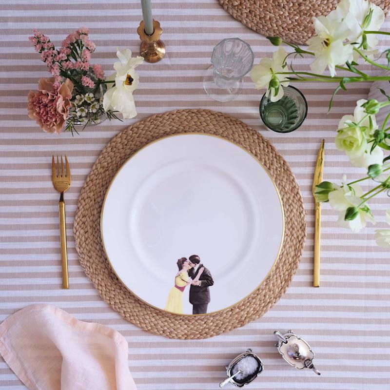 Thumbnail of Kissing Couple Dinner Plate image