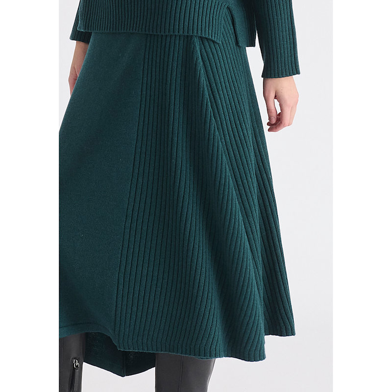 Thumbnail of Knitted A-Line Midi Skirt With Ribbed Details In Green image