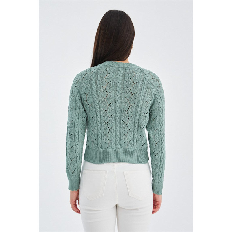 Cardigan En Tricot Bleu Avec Rayure Pour Fille Variation De Couleur Pour Coloriage Isolé Sur