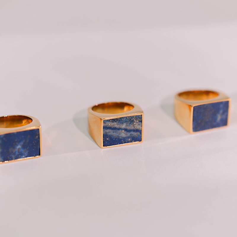 Thumbnail of Lapiz Dart Stone Signet image