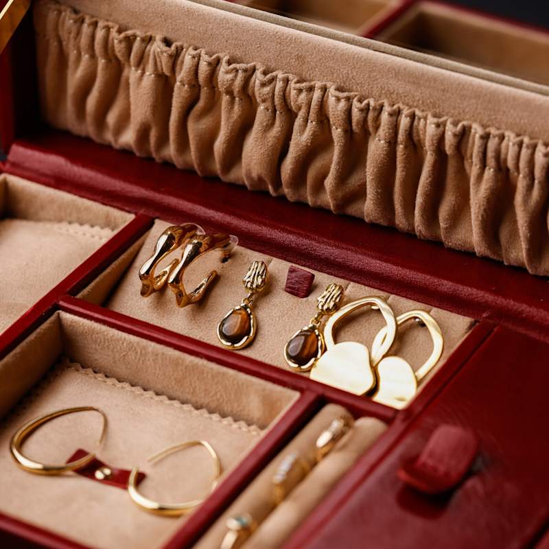 Thumbnail of Large Red Leather Jewelry Box For Women - The Portrait Of  Lady image