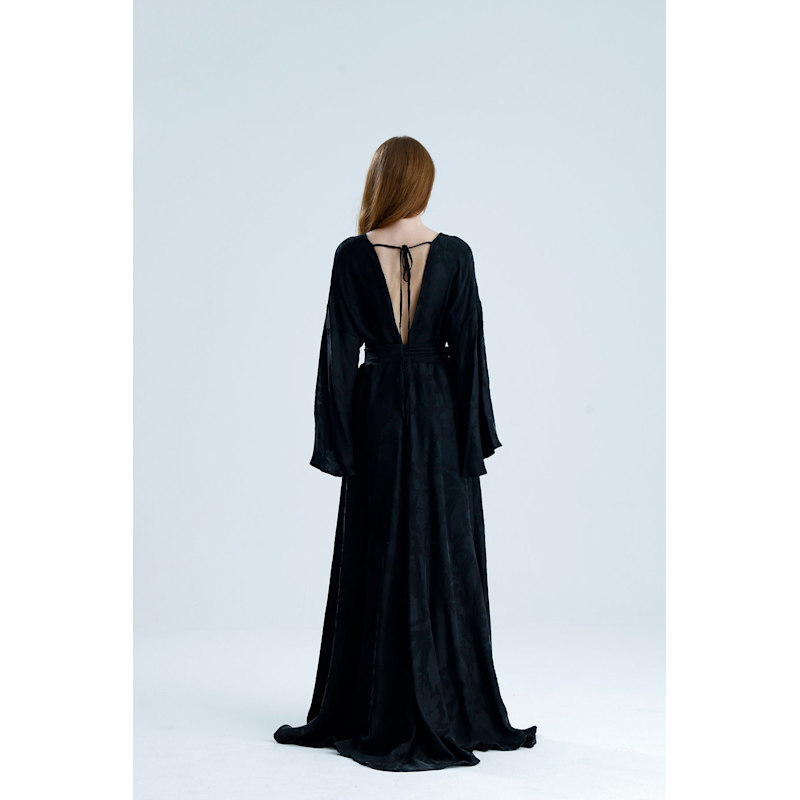 loose fit black dress Tatum Fitted Maxi Dress with Leg Slit main image 1