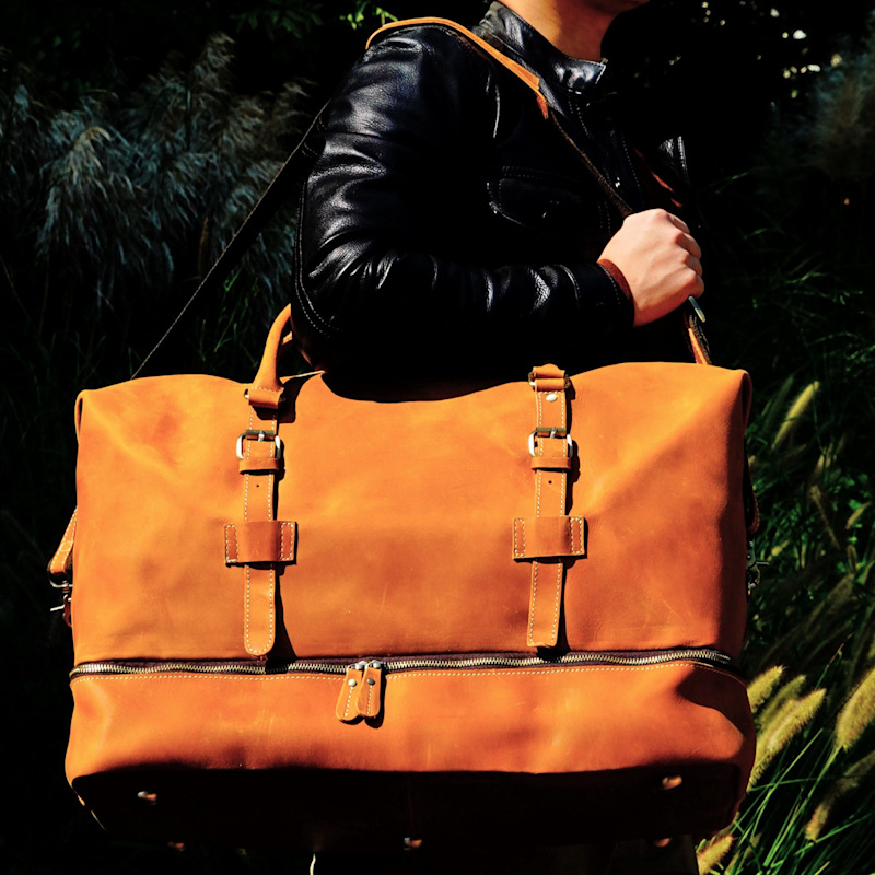 Leather Weekend Weekender With Suit Compartment | Touri | Wolf & Badger
