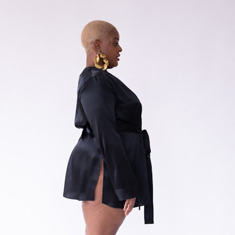 Thumbnail of Silk Short Robe In Black image