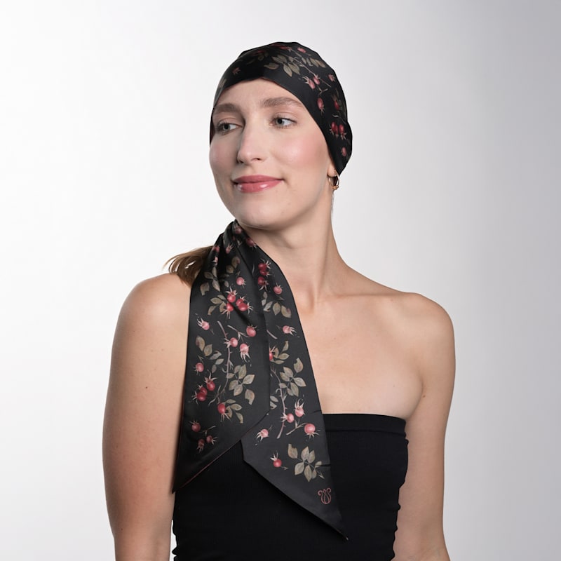 Thumbnail of Long Rosehip Motif Scarf image
