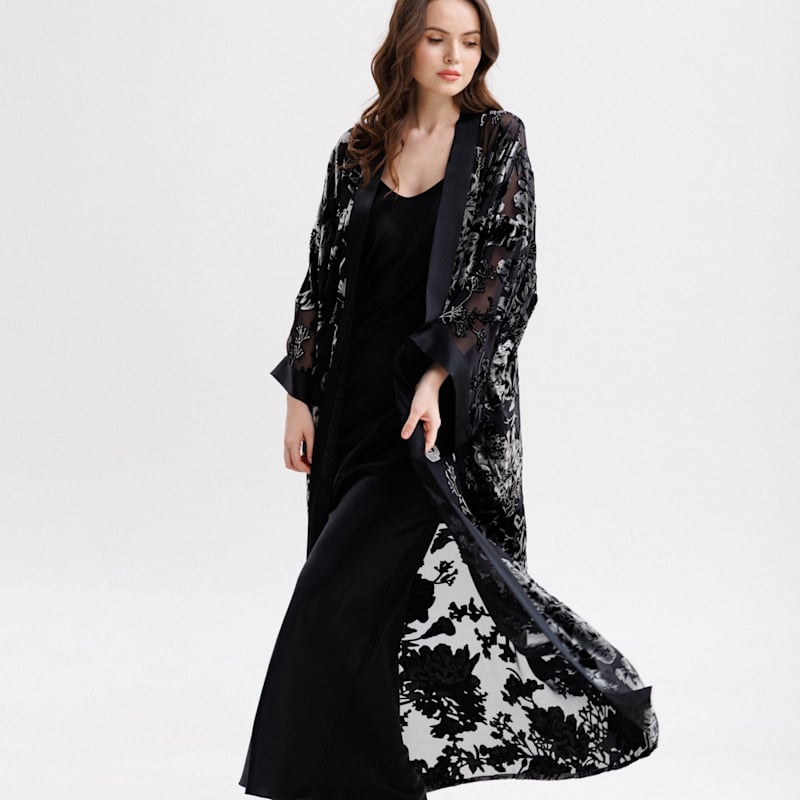 Women's Long Silk Velvet Kimono Style Robe in Black | L/XL | Vimissia