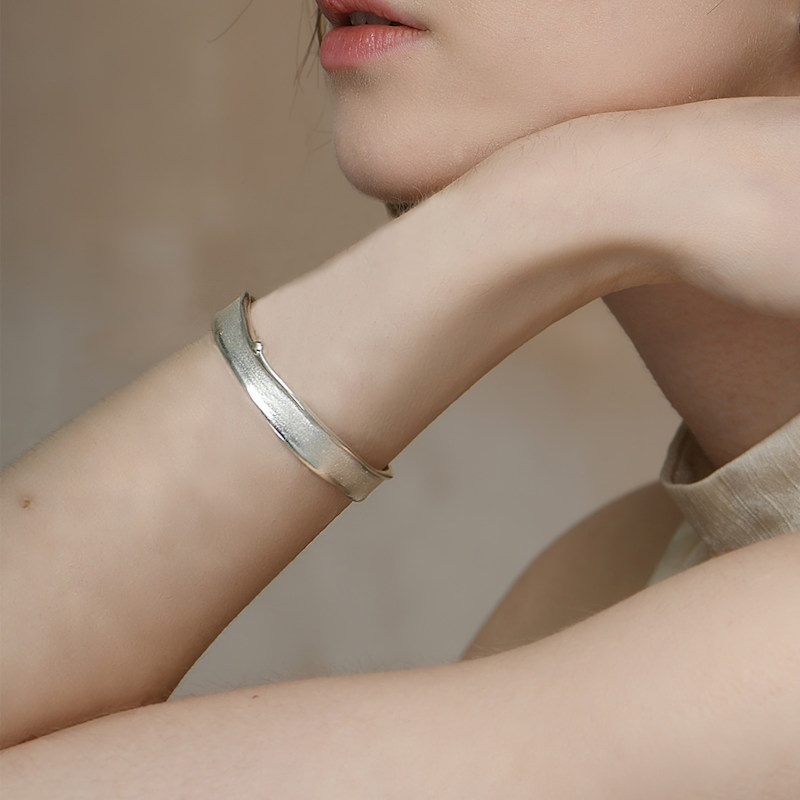 Quoich Thick Silver Bangle | Janus Edinburgh | Wolf & Badger