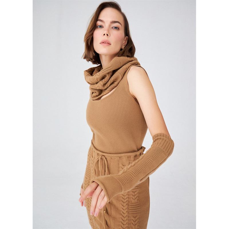 Thumbnail of Cashmere Blend Crop Fit Ribbed Knitwear Singlet - Camel image