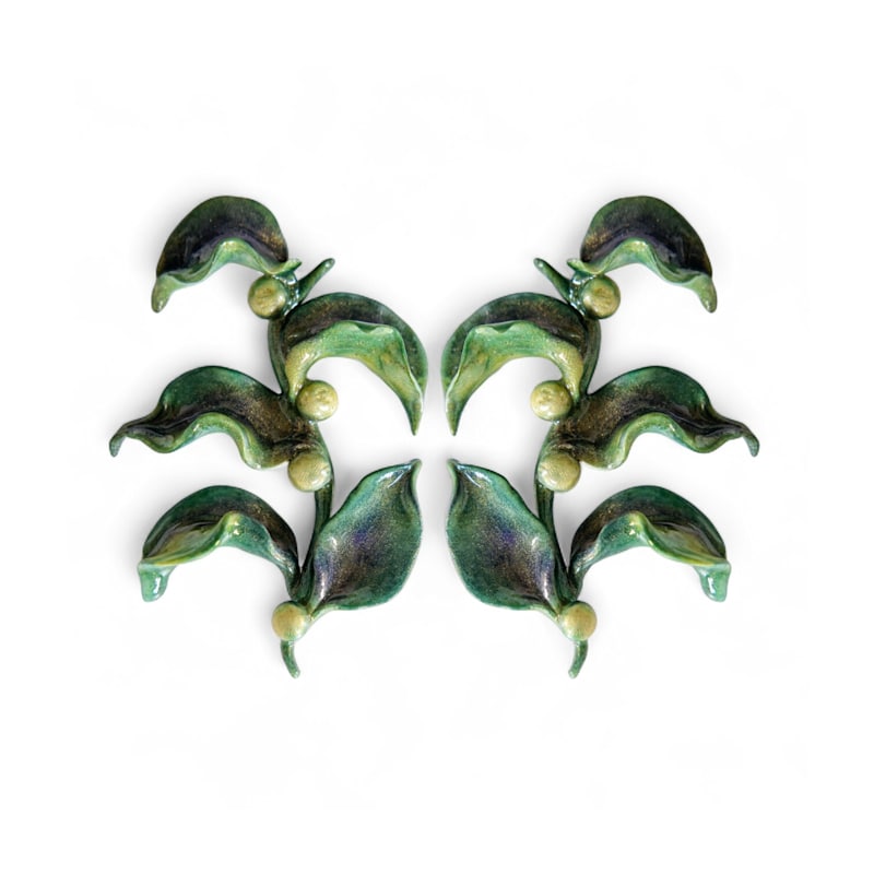Thumbnail of Lynden - Sparkling Ivy Form Earring image