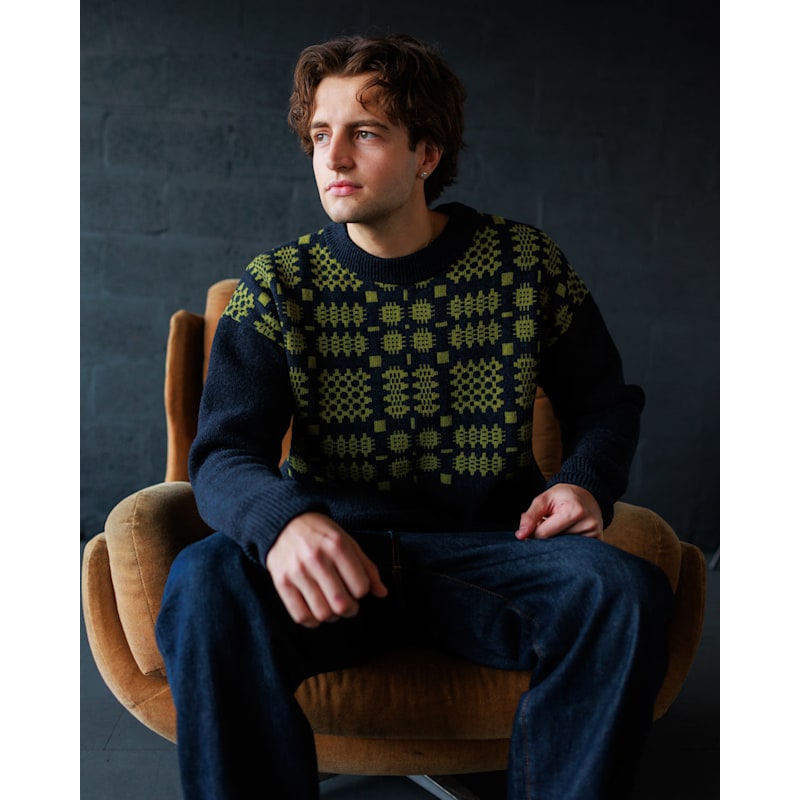 Thumbnail of Men's Carthen Lambswool Gansey - Ink / Moss image