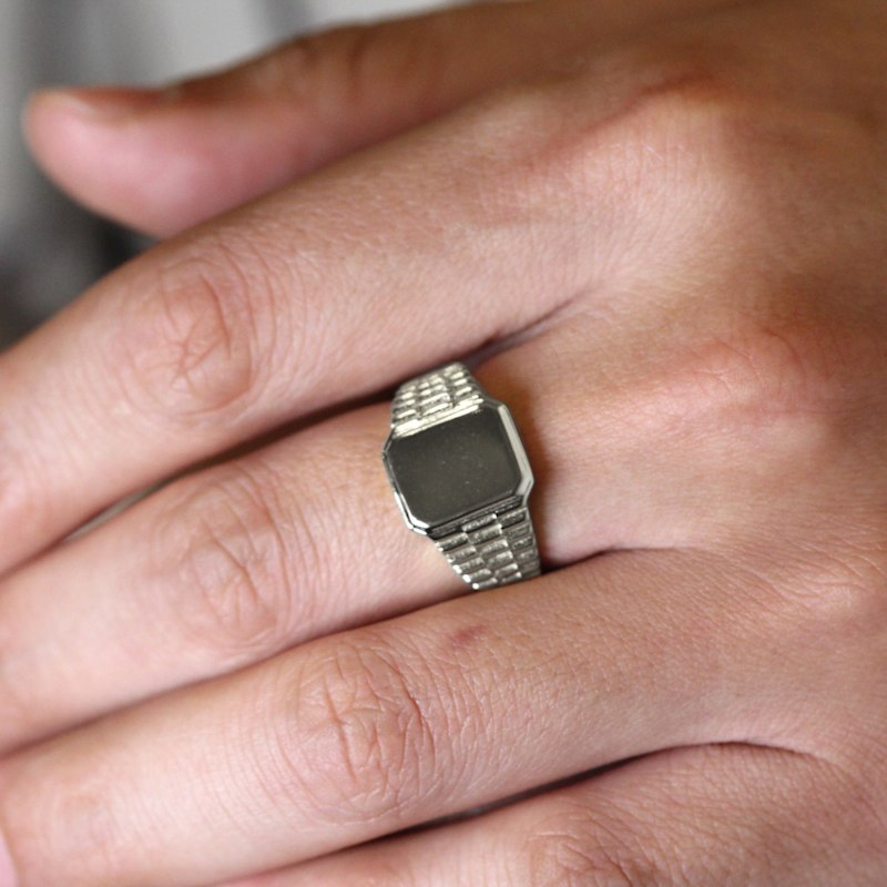 Thumbnail of Men's Signet Ring image